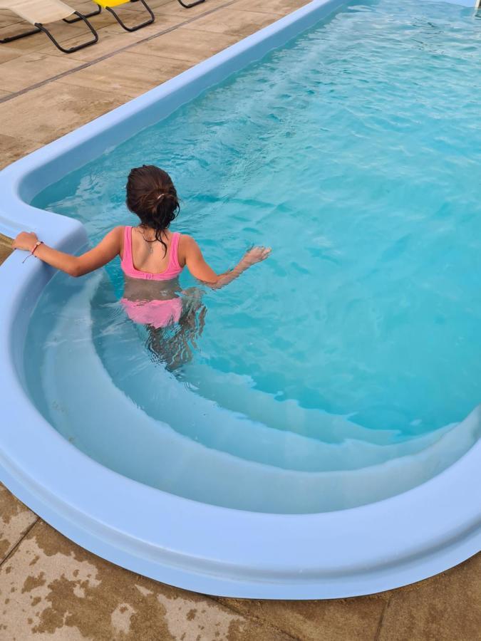Dworek Ogrodniki, Caloroczny Dom Na Wylacznosc, Basen, Sauna, Las, Staw Rybny, Altana Grillowa, Ognisko, Pianino, Kominek, Piec Chlebowy, Duza Ogrodzona Posesja Tuczna Dış mekan fotoğraf